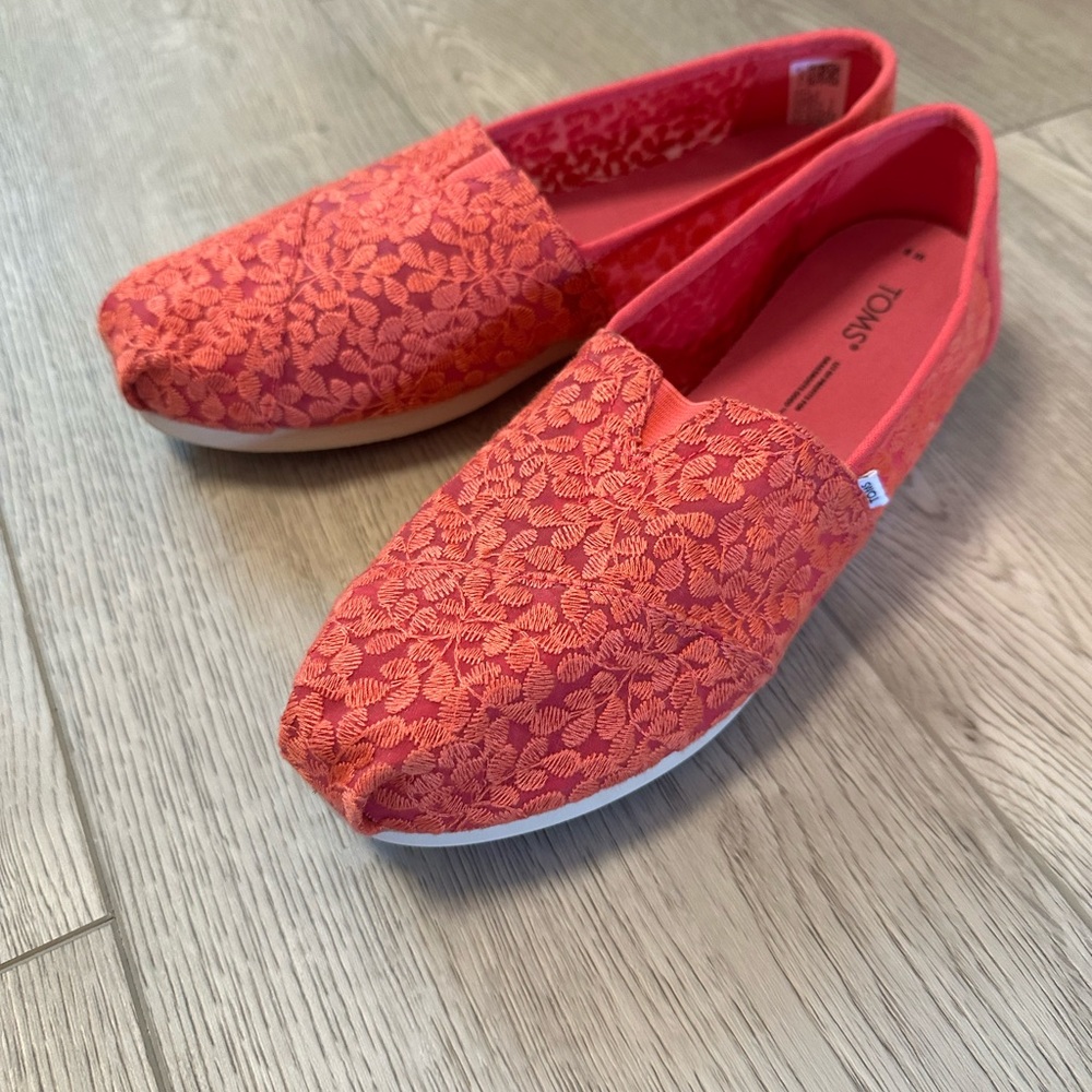 TOMS Pink Floral Pattern Slip-Ons